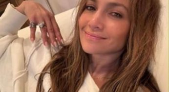 Jennifer Lopez Shares Casual Selfie, Thanks Fans for Birthday Wishes