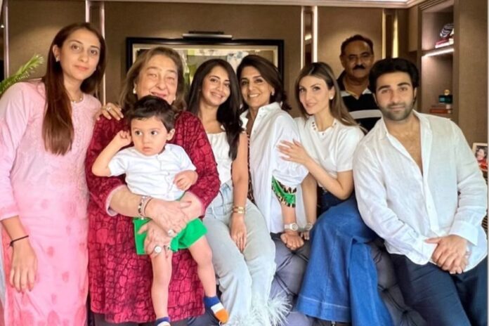 Neetu Kapoor and Riddhima Celebrate Independence Day with Family in Style