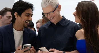 “Our Minds Are Charged..” : Aditi Rao, Siddharth Pose With Apple CEO Tim Cook