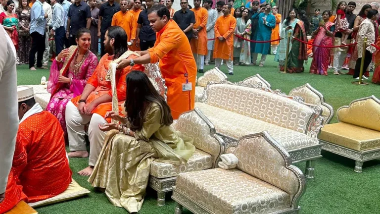 Newlyweds Anant Ambani, Radika Merchant Welcomed Bappa Home