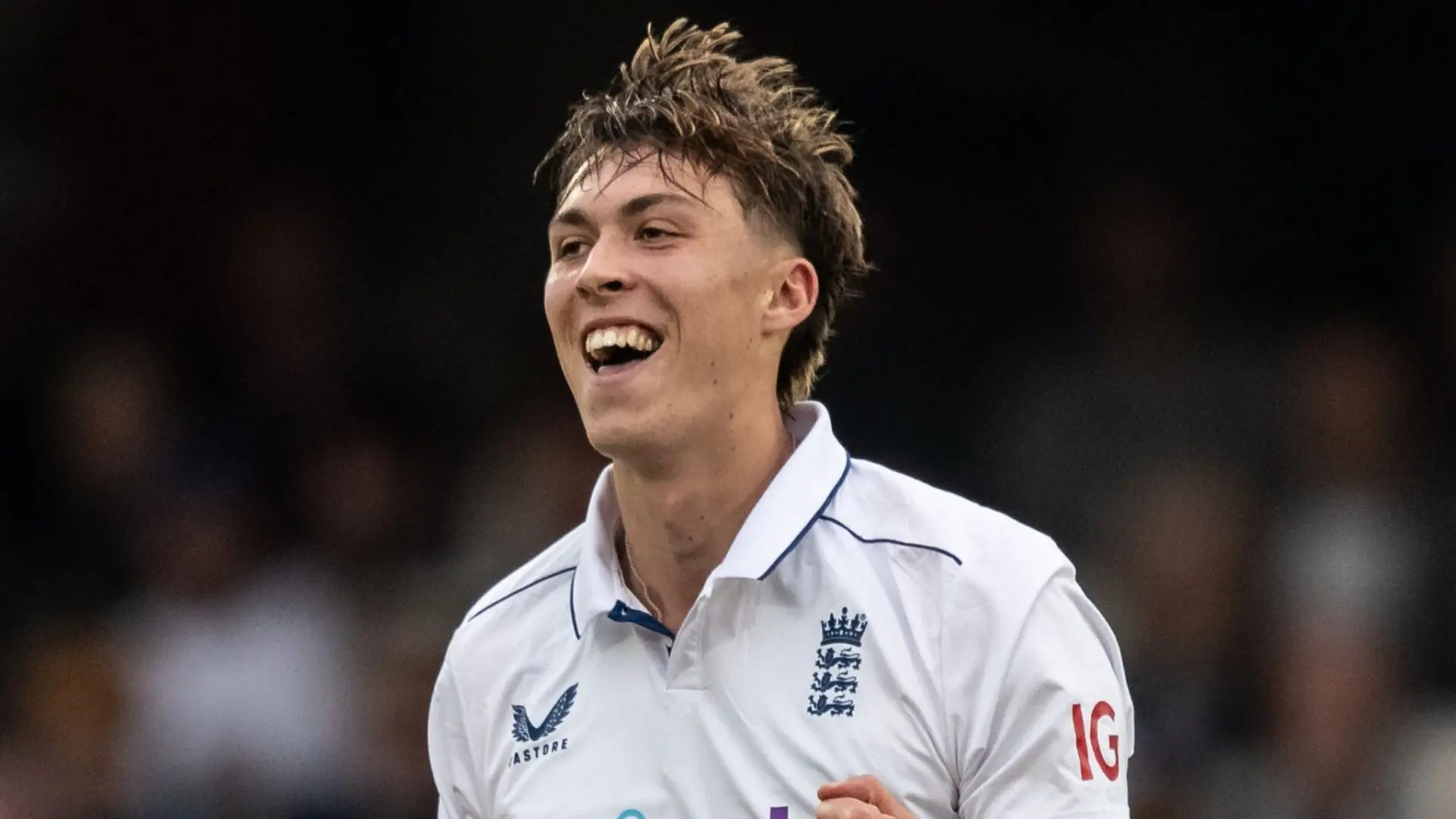 Stuart Broad Compares Mitchell Johnson With England’s Debutant Josh Hull