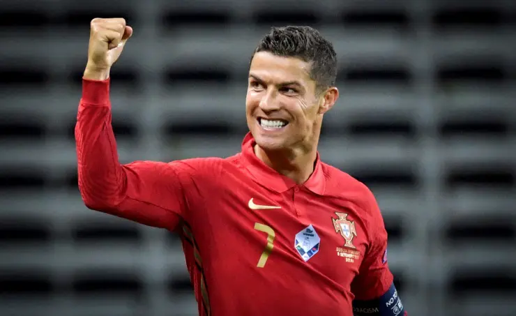 "We've Made History.." : Ronaldo Reaches 1 Billion Social Media Followers
