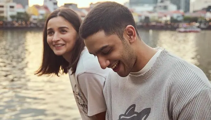 Vedang Raina Stuns With His Singing As He Sings Souful Track 'Phoolo Ka Taaron Ka..' In "Jigra"