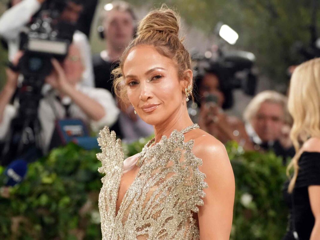 Jennifer Lopez Embraces Single Life Post-Divorce: 