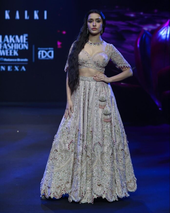 Shraddha Kapoor Wowed The Audience, Steps Out In Gorgeous Lehenga At Lakme Fashion Week