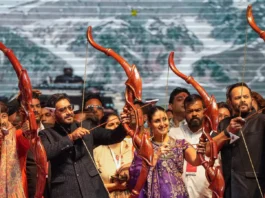 Star Power Delhi’s Lav Kush Ramleela as Ajay, Kareena, & Rohit Shetty Lead Ravana Dahan Ceremony