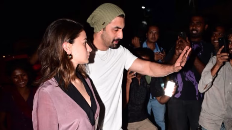 Ranbir Gets Angry, Defends ‘Visibly Sad’ Alia Bhatt, Says ‘Kya Kar Rahe Ho?’