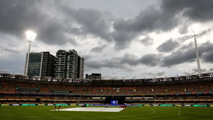 Aus Vs Pak : First T20I At Gabba Delayed Due To Lightning