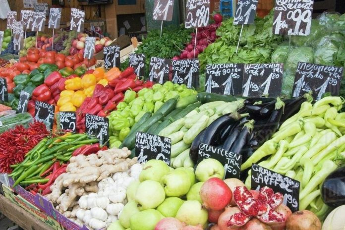 Austrian Fruit Farming Faces Severe Decline Due to Climate Change