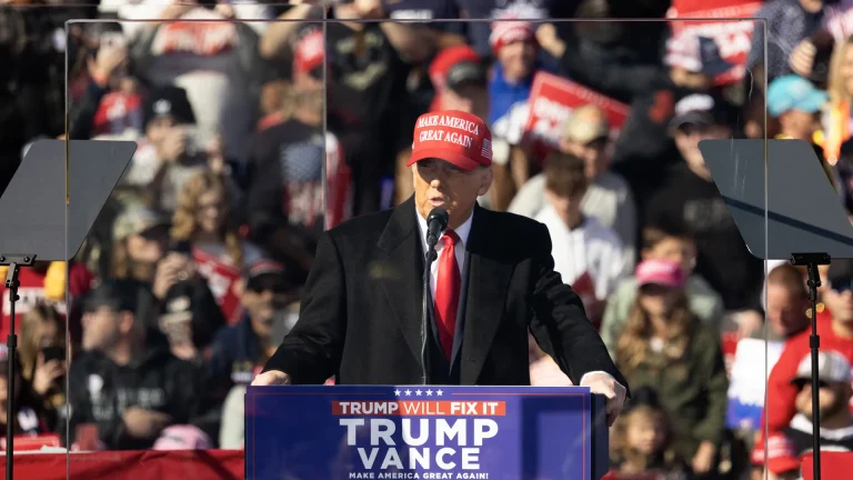 Trump Vows to Restore 'American Dream,' Criticizes Harris and Biden