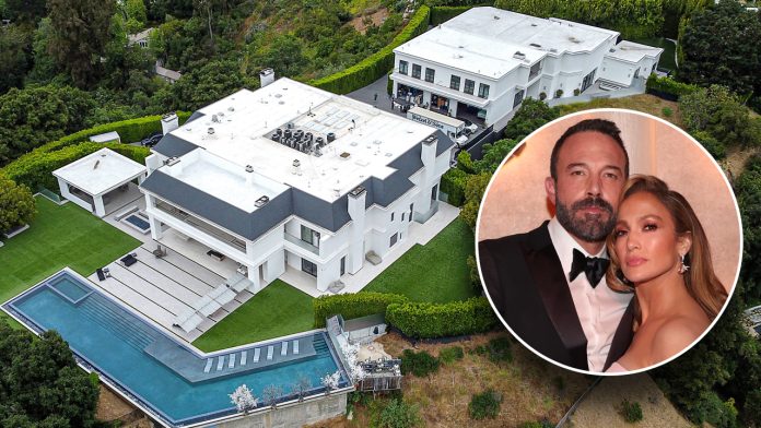 Jennifer Lopez and Ben Affleck's Rs. 573,80,00000 Beverly Hills Estate Still Remains Unsold Amid Divorce Proceedings