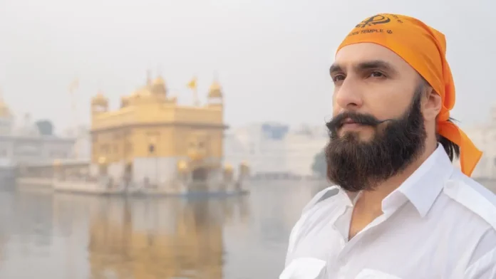 Ranveer Singh, Aditya Dhar Offers Prayer At Golden Temple