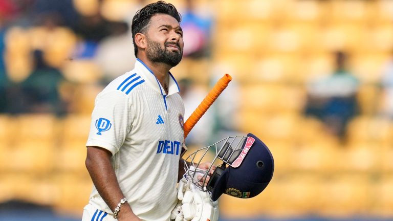 IPL Auction 2025: Rishabh Pant Becomes Most Expensive Player in IPL History at ₹27 Crore, Joins Lucknow Super Giants