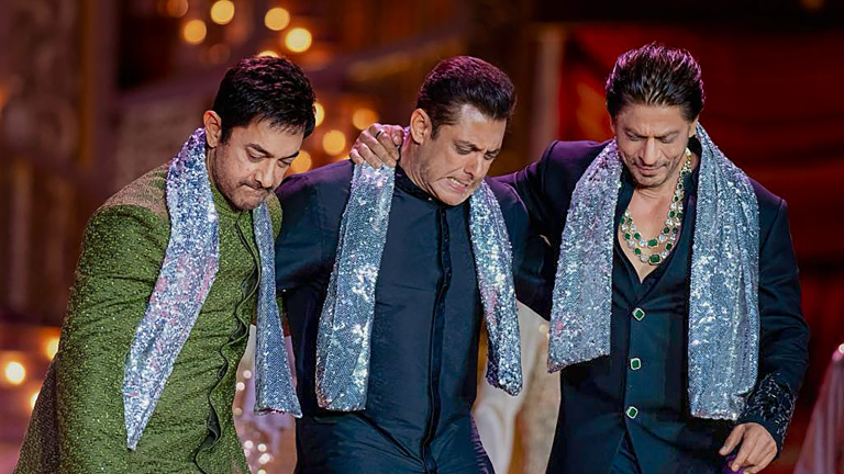 “We Must Do A Film Together..” : Aamir Khan On Working With SRK, Salman Khan