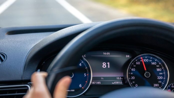 How Car Odometer Reading Impacts Its Resale Value