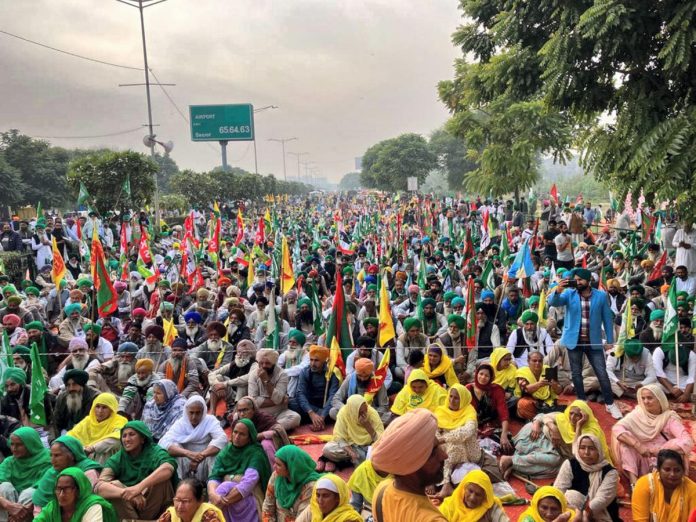 Delhi Gears Up for Traffic Snarls Amidst Farmer Protests After Prohibitory Orders in Ambala