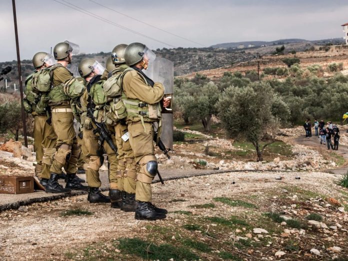 IDF Seize Weapons and Arrest Suspects in Counterterrorism Raids Across Judea and Samaria