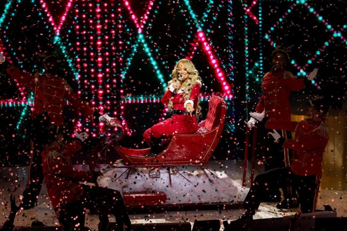 Mariah Carey's Christmas Concert Turns Chaotic: Fans Clash During Finale Performance