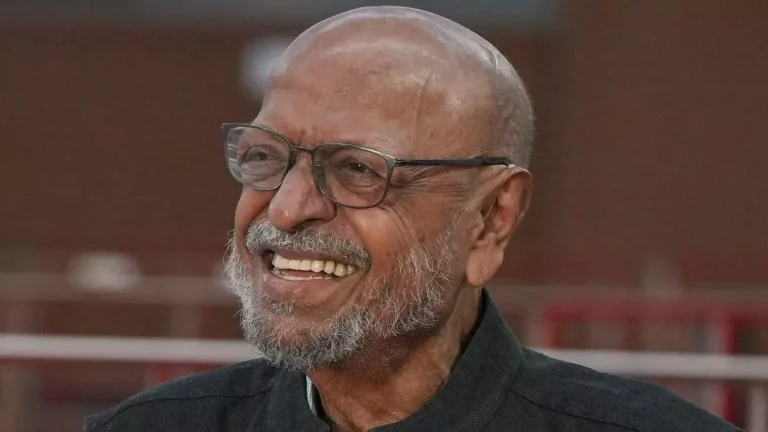 Amitabh Bachchan, Shabana Azmi Remembers Ace Filmmaker Shyam Benegal, Says “We Have Lost Another Stalwart…”