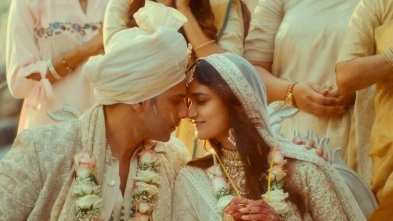 See Varun Dhawan, Keerthy Suresh Sizzling Chemistry In ‘Hazaar Baar’ Song