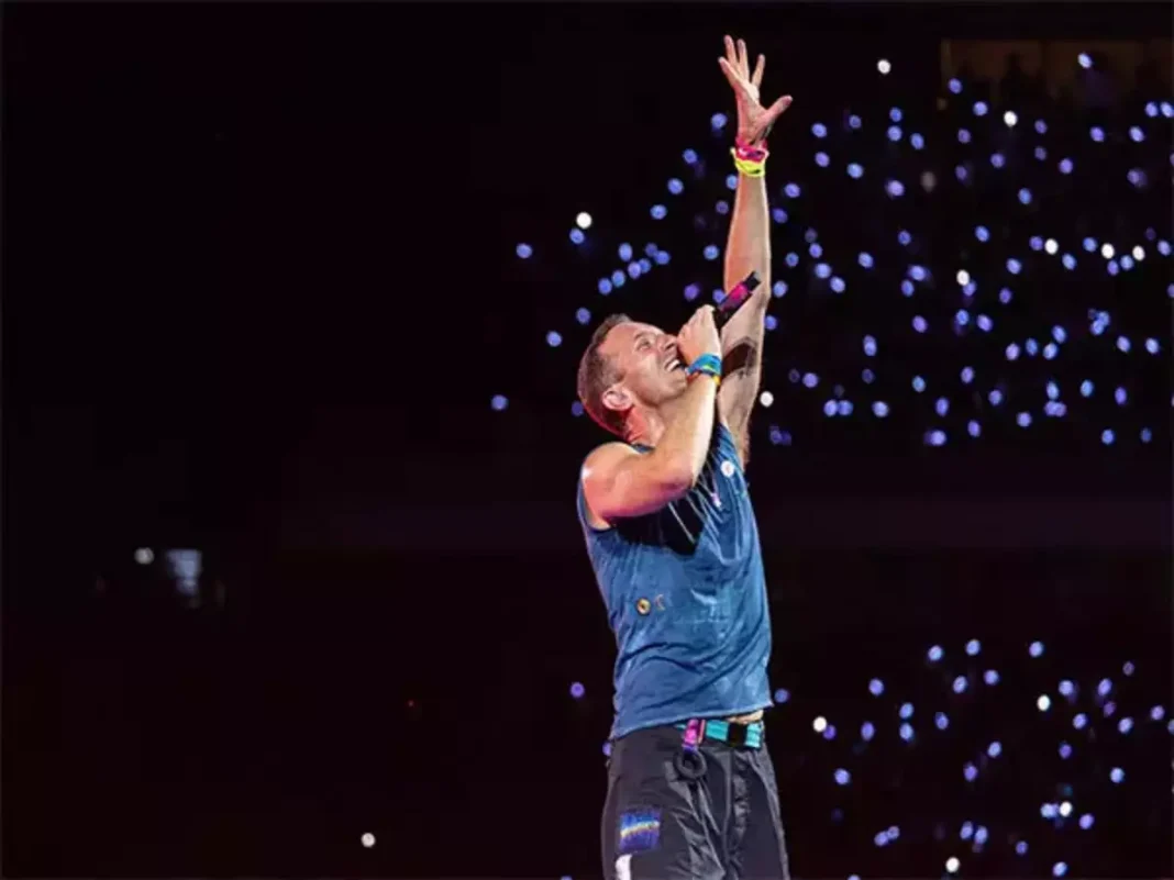 Chris Martin Chants 'Jai Shri Ram' As He Notices Fan's Poster At Mumbai Concert, See Video