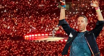 Coldplay: Chris Martin Pays Tribute to India with Soulful Republic Day Performance