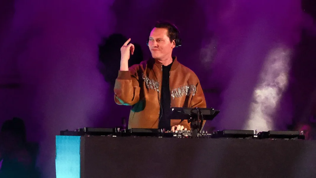 International EDM Sensation DJ Tiesto To Visit India For Three-City Tour