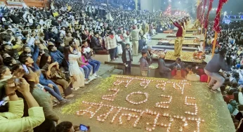 India Welcomes 2025 with Grand Celebrations and Spiritual Fervor: Ganga Aarti Shines Bright in Varanasi