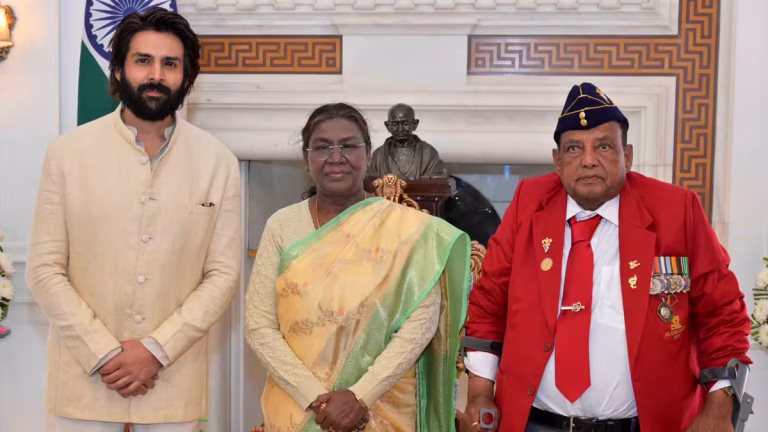 Kartik Aaryan Congratulates Murlikant Petkar For Arjuna Award, Calls This Feeling 'Surreal'