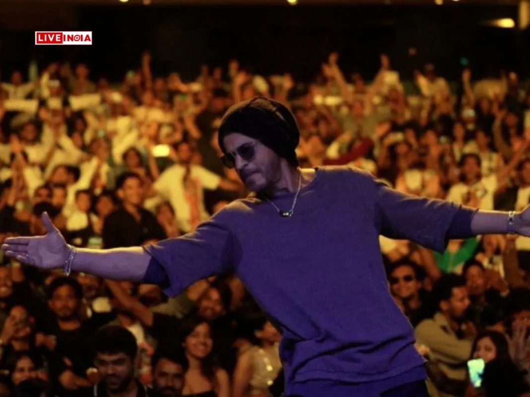 Shah Rukh Khan Talks About Looking 30 Ahead of Turning 60, Teases Fans About New Film 'King'