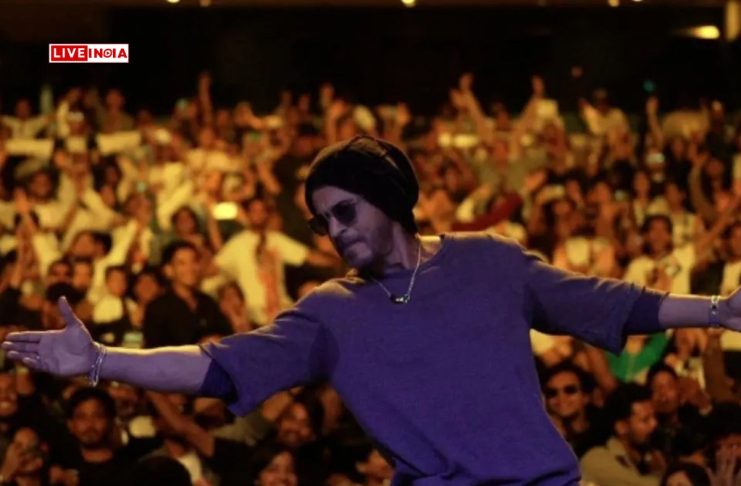 Shah Rukh Khan Talks About Looking 30 Ahead of Turning 60, Teases Fans About New Film 'King'