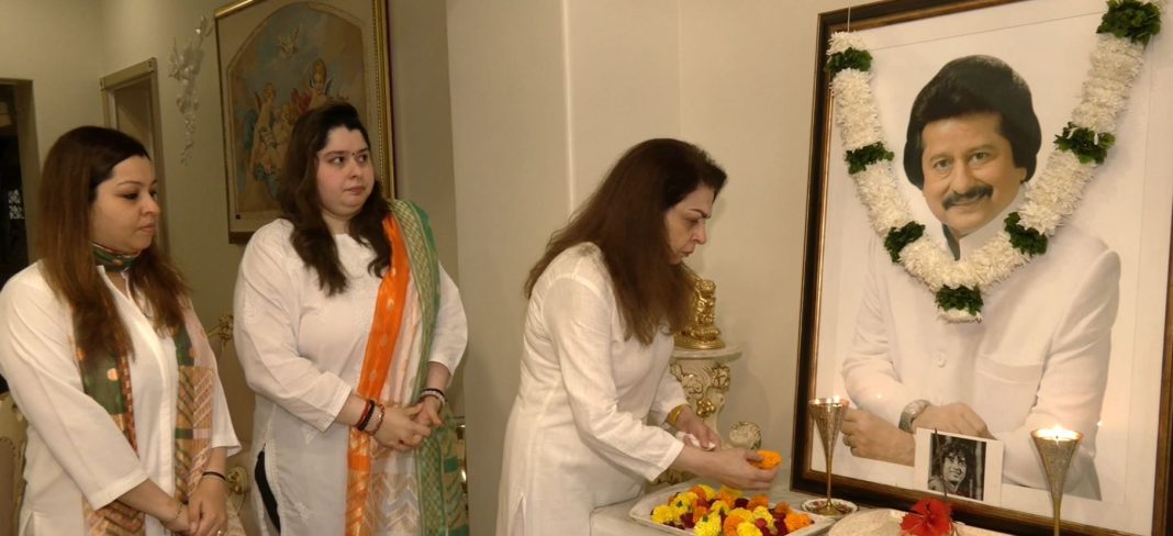 Pankaj Udhas' Wife, Daughters Get Emotional On Being Honoured With Padma Bhushan