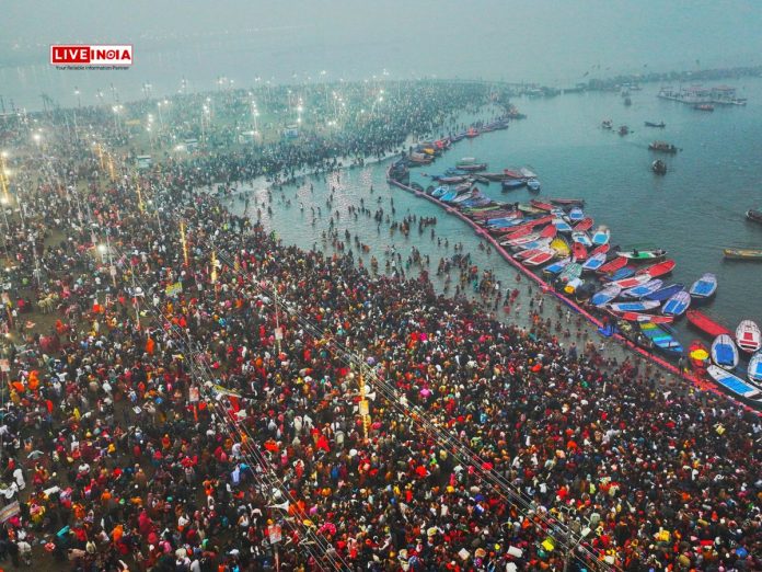 Maha Kumbh 2025 Begins with Devotees Flocking for Paush Purnima Snan