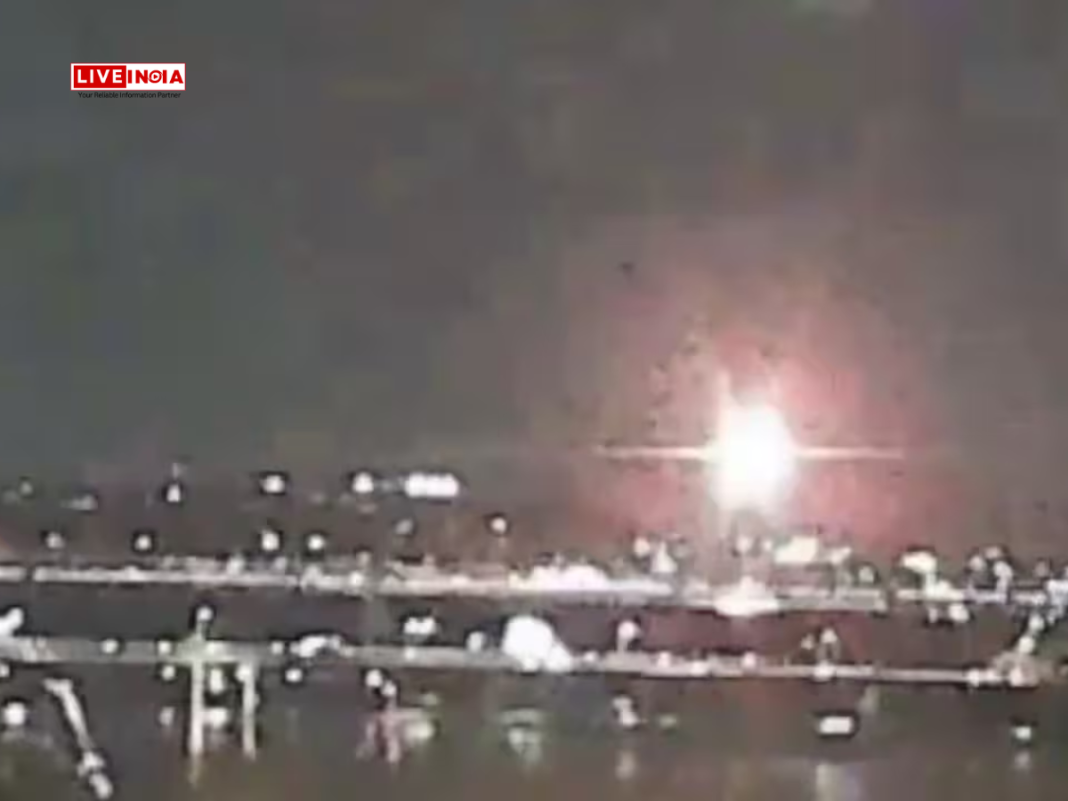 18 Bodies Recovered After Passenger Jet and Military Helicopter Collide Near White House