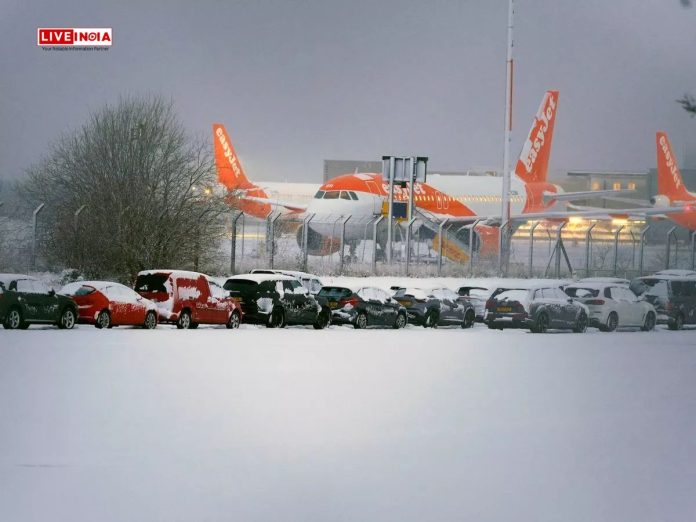 Heavy Snowfall Disrupts Air and Rail Travel Across UK and Germany