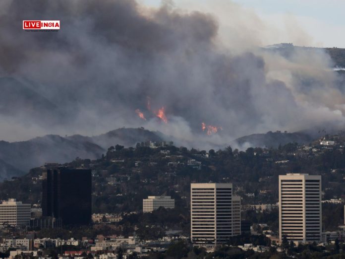 Los Angeles Wildfire Survivors Patrol Streets to Deter Looters Amid Chaos