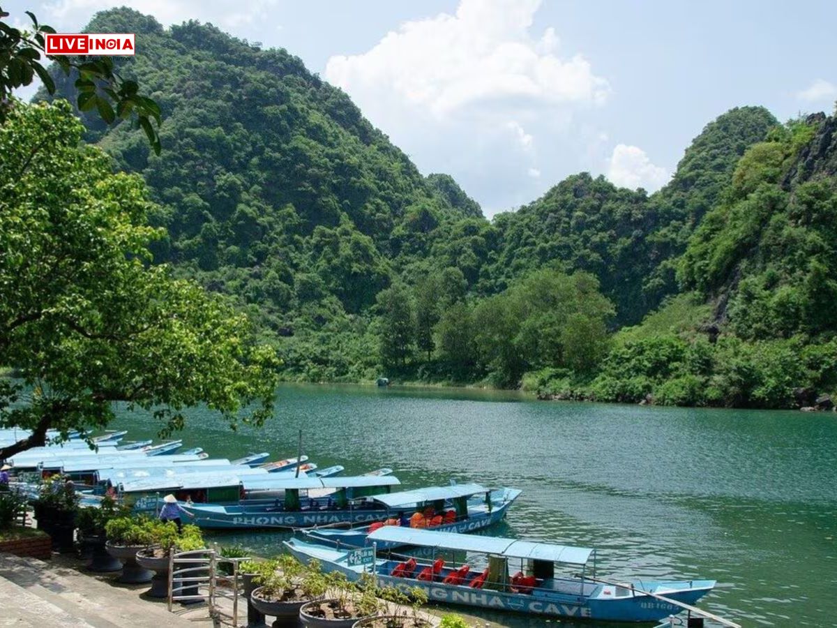 Indian Podcaster Criticises Behaviour of North Indian Tourists in Vietnam, Sparks Online Debate