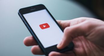 YouTube Tests ‘Play Something’ Button for Instant Video Discovery on Mobile App