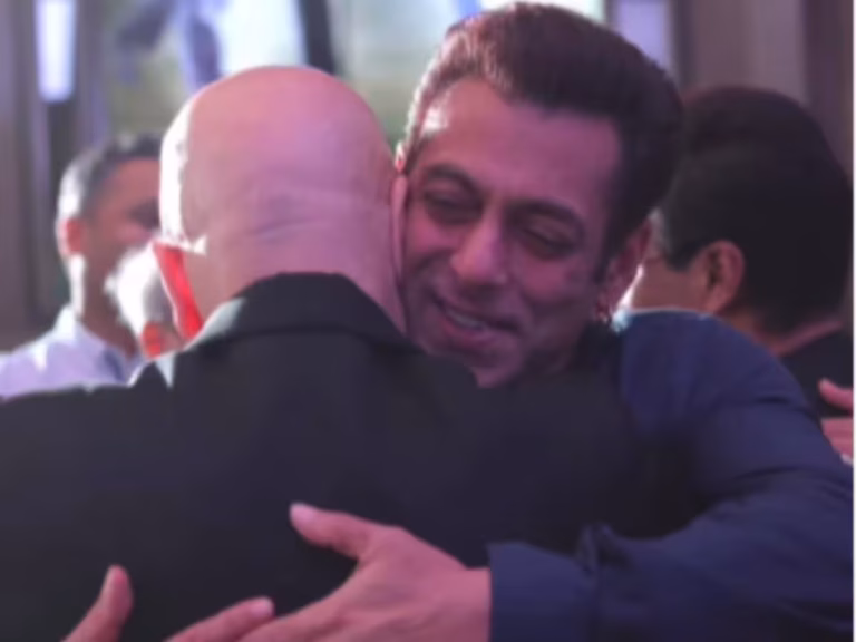 Anupam Kher Calls His Relationship With Salman Khan As ‘Saalo Ki Dosti’, Shares Rare Pic