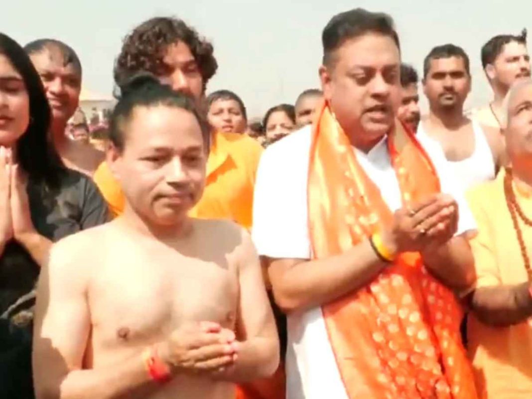 Kailash Kher, Sambit Patra Takes Holy Dip In Mahakumbh