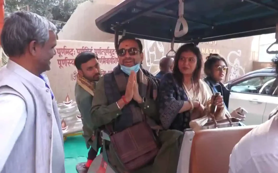 Pankaj Tripathi Visits Maha Kumbh Mela