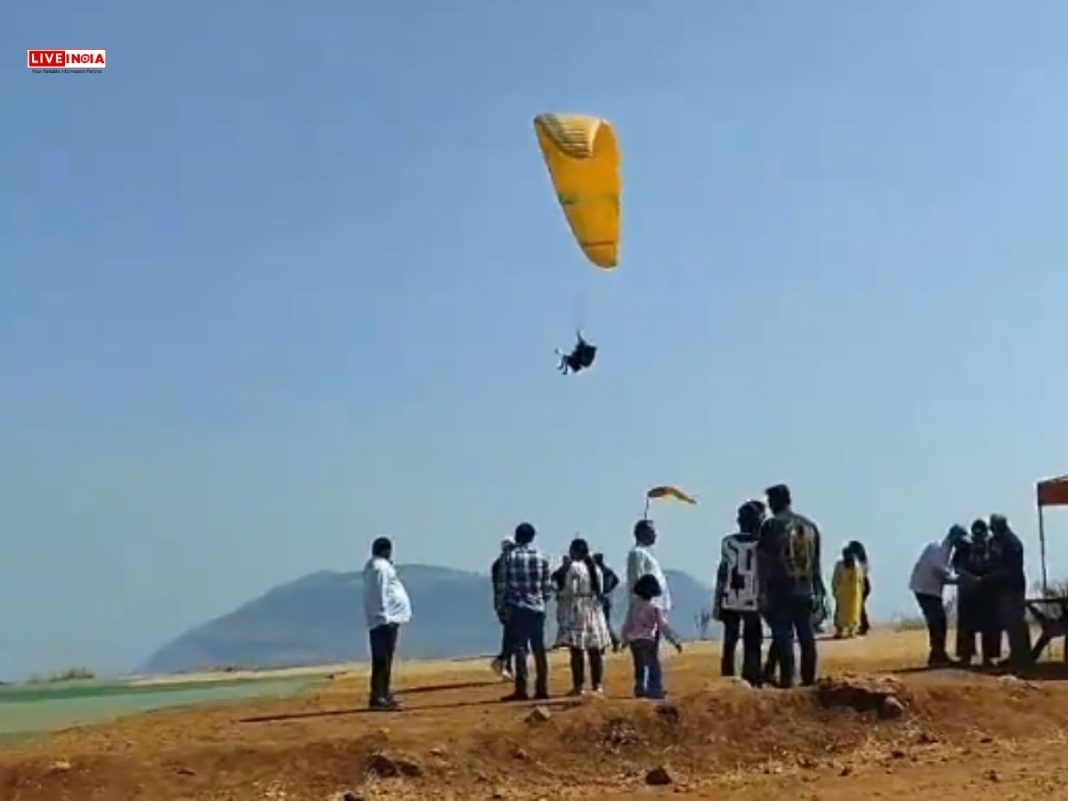 Maharashtra Student Paraglides to Exam Centre, Avoids Traffic in Viral Video
