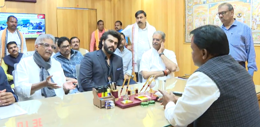 Boney Kapoor, Arjun Kapoor Invite Odisha CM For Celebrity Cricket League