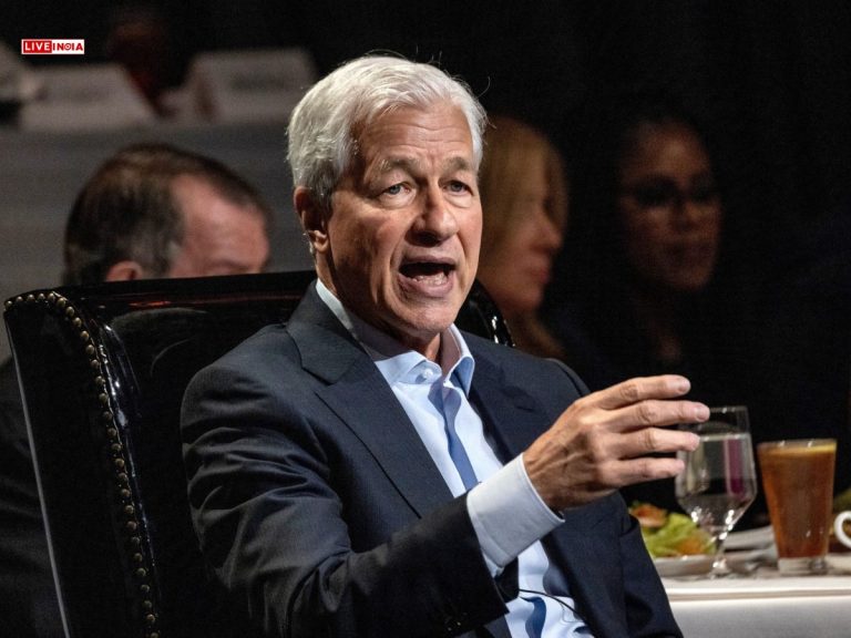 'I don't care how many people sign that f**ing petition' JPMorgan CEO Insists on Return-to-Office Mandate
