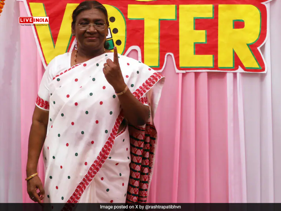 Delhi Election 2025: President Droupadi Murmu Casts Vote as 1.56 Crore Voters Decide City's Fate