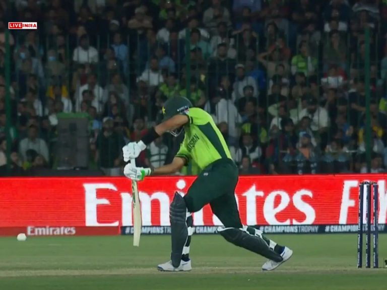 Champions Trophy: Pak vs NZ: Pak Finally Gets Past 100 in 27 Overs, Babar Azam Struggles as Asking Rate Climbs Over 9