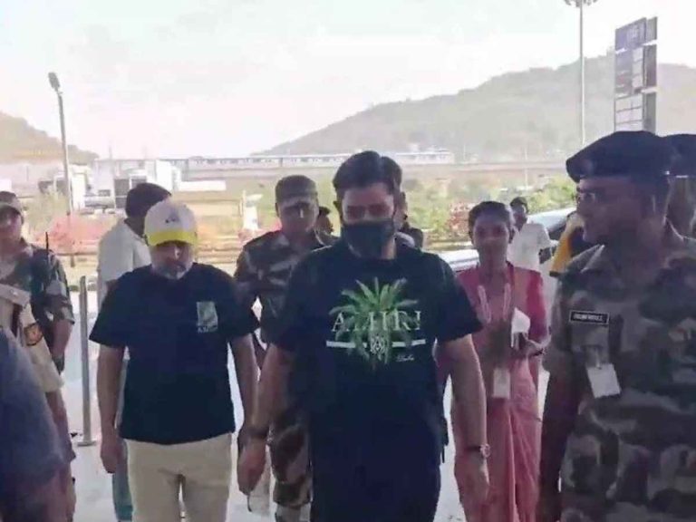 MS Dhoni Gears Up For IPL 2025 As He Leaves For Delhi