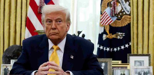 Trump Faces Judicial Showdown Over Deportation Flights