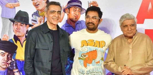 Javed Akhtar Applauds Aamir Khan’s Bold Filmmaking Choices At 'Cinema Ka Jadugar' Launch