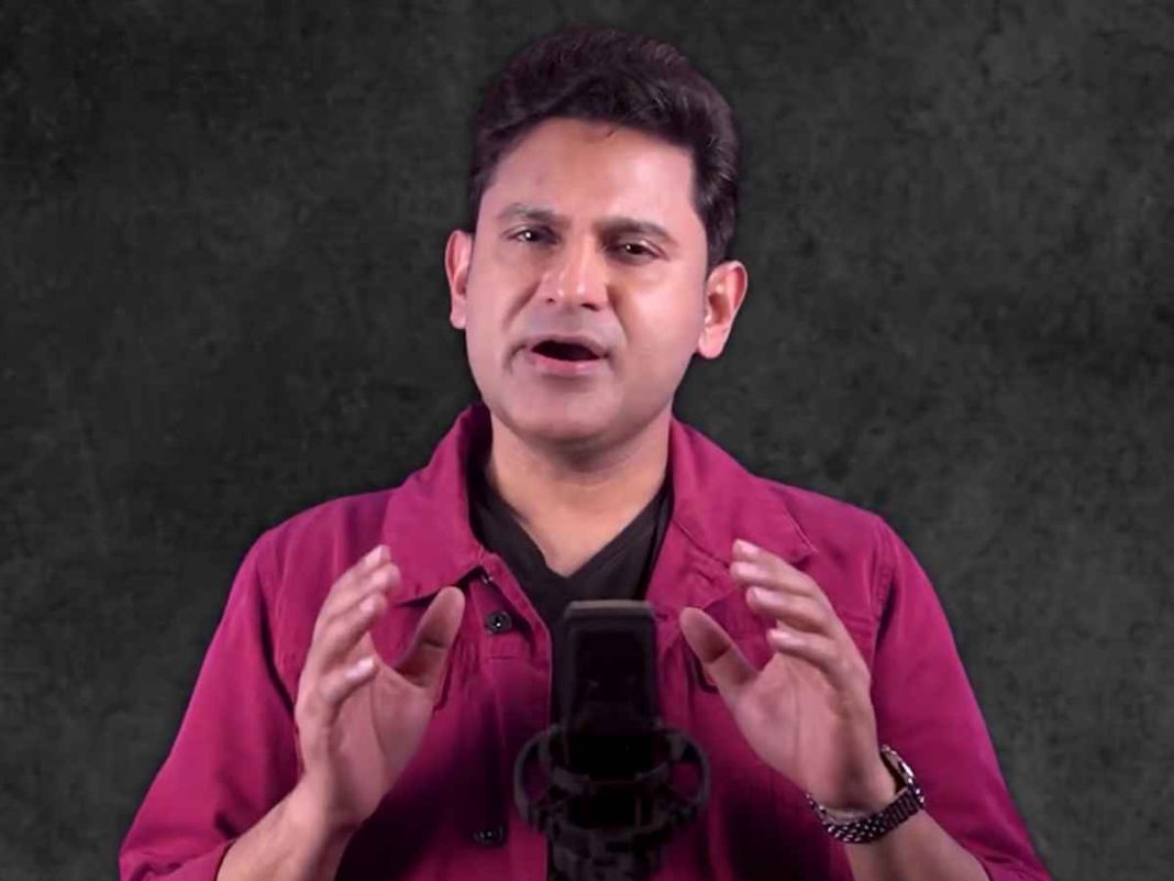 Ayodhya Saints Support Manoj Muntashir's Proposal To Build Toilets Over Aurangzeb's Grave